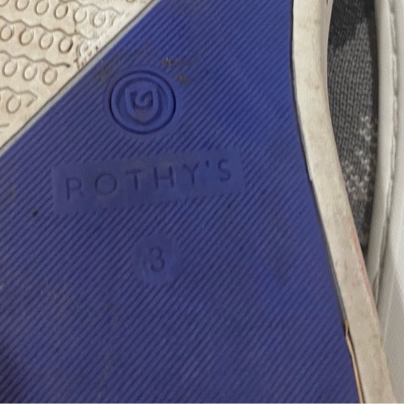 Kids Rothy’s - Picture 4 of 5